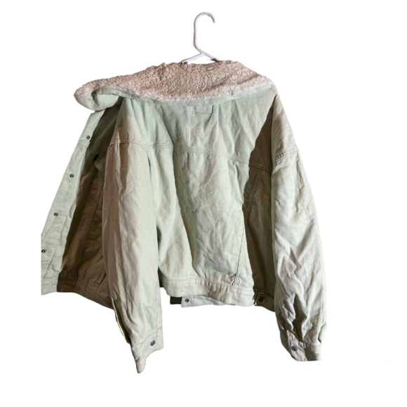 Levi's Women's Plus Size 4X Sherpa Meadow Mist Baby Baggy Trucker Jacket NWT - Picture 4 of 7